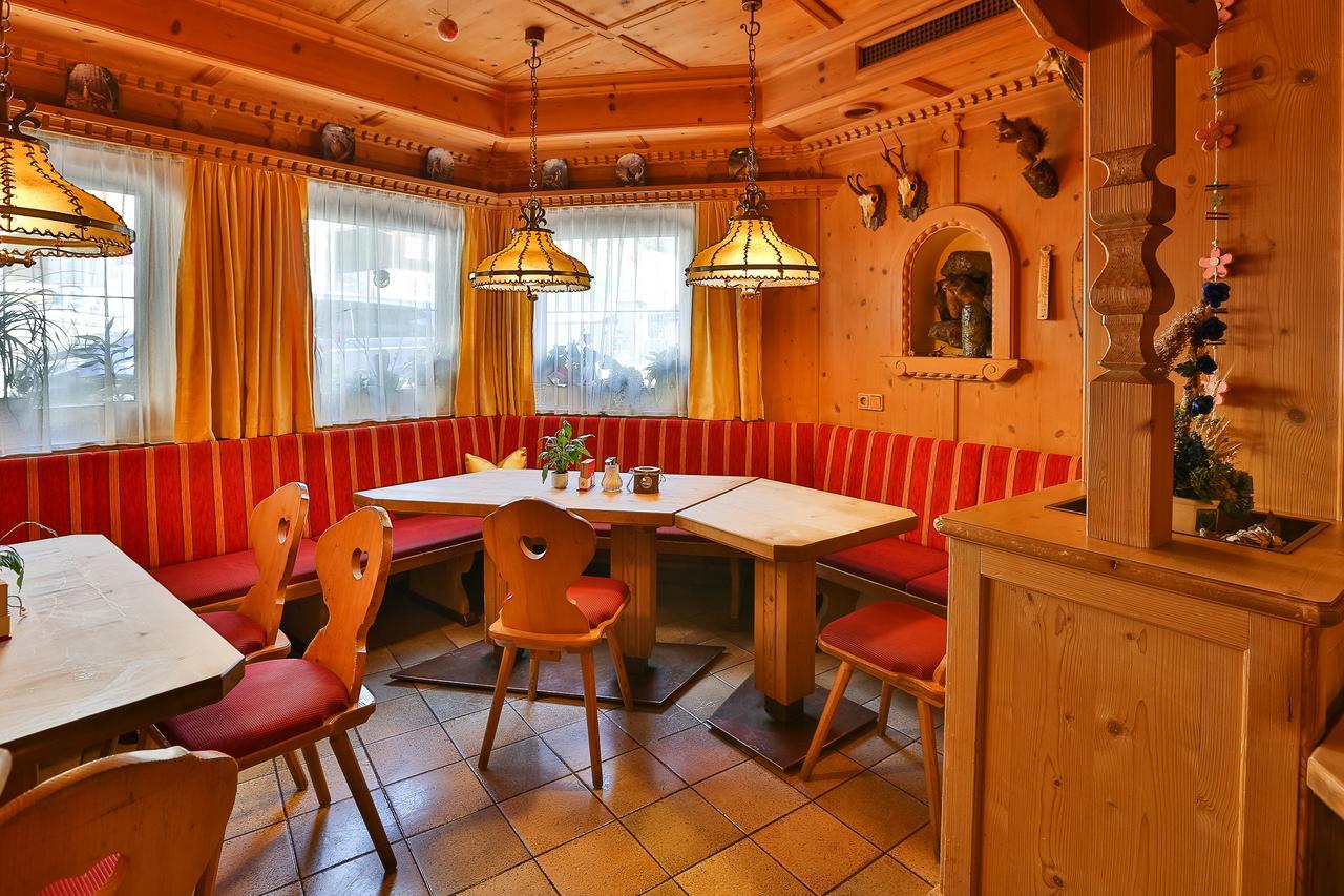 Alpengasthof Pichler Sankt Veit in Defereggen エクステリア 写真